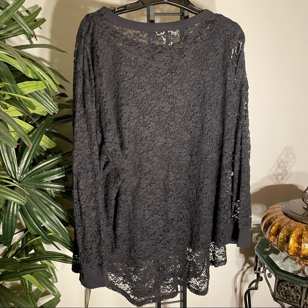 Skye’s The Limit Women ( 38650) 3X Navy 2PC Lace Top